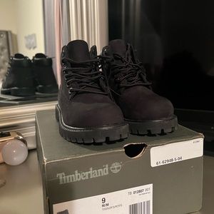 Black suede Timberland